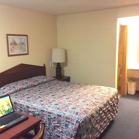 Molalla Stagecoach Inn Motel المظهر الخارجي الصورة